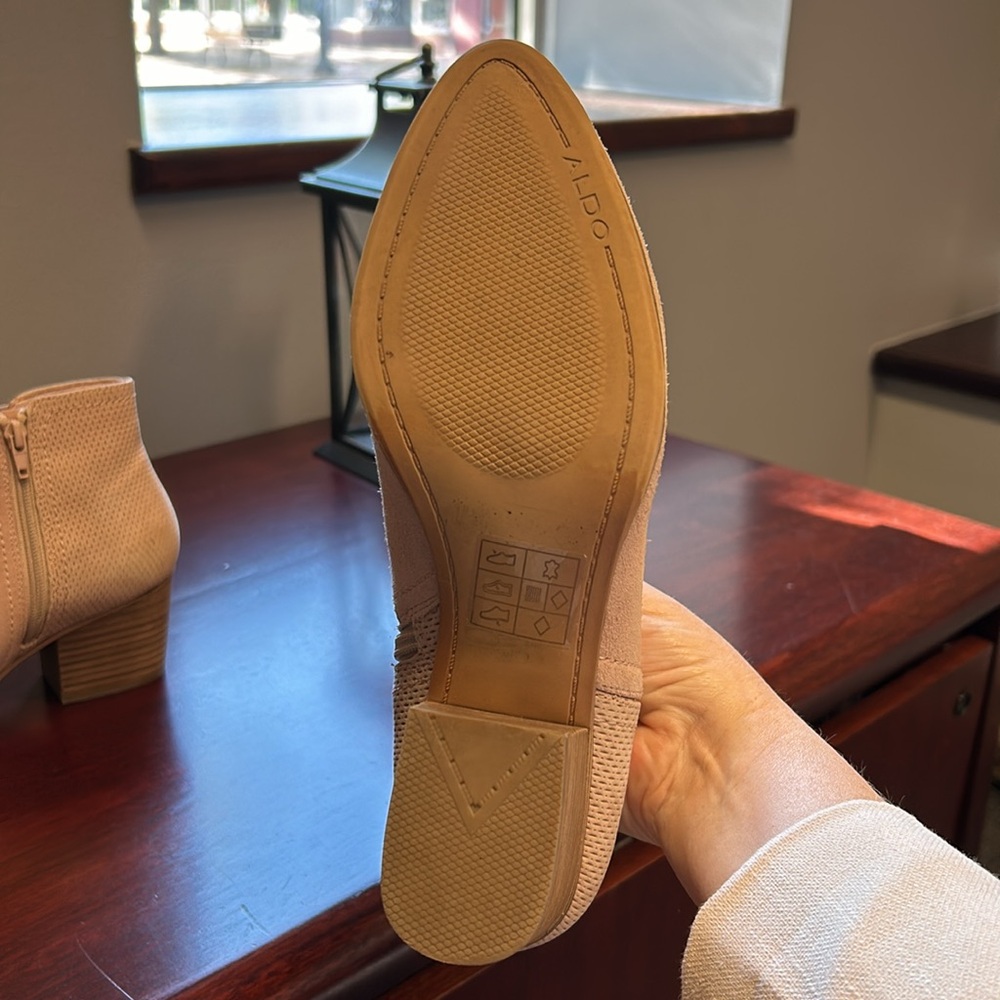 Aldo suede leather booties in blush colour - Picture 5 of 6